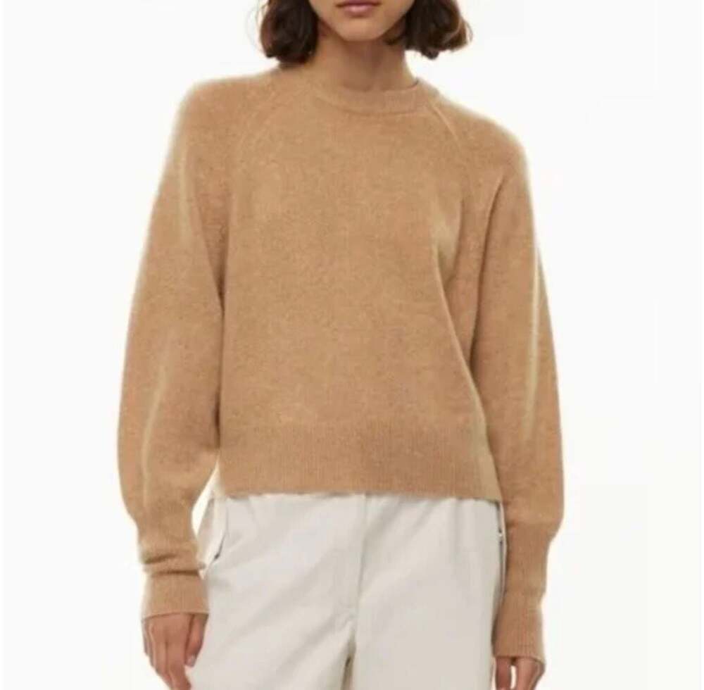 The Group Babaton Long Sleeve Crew Neck Cashmere Raglan Sweater